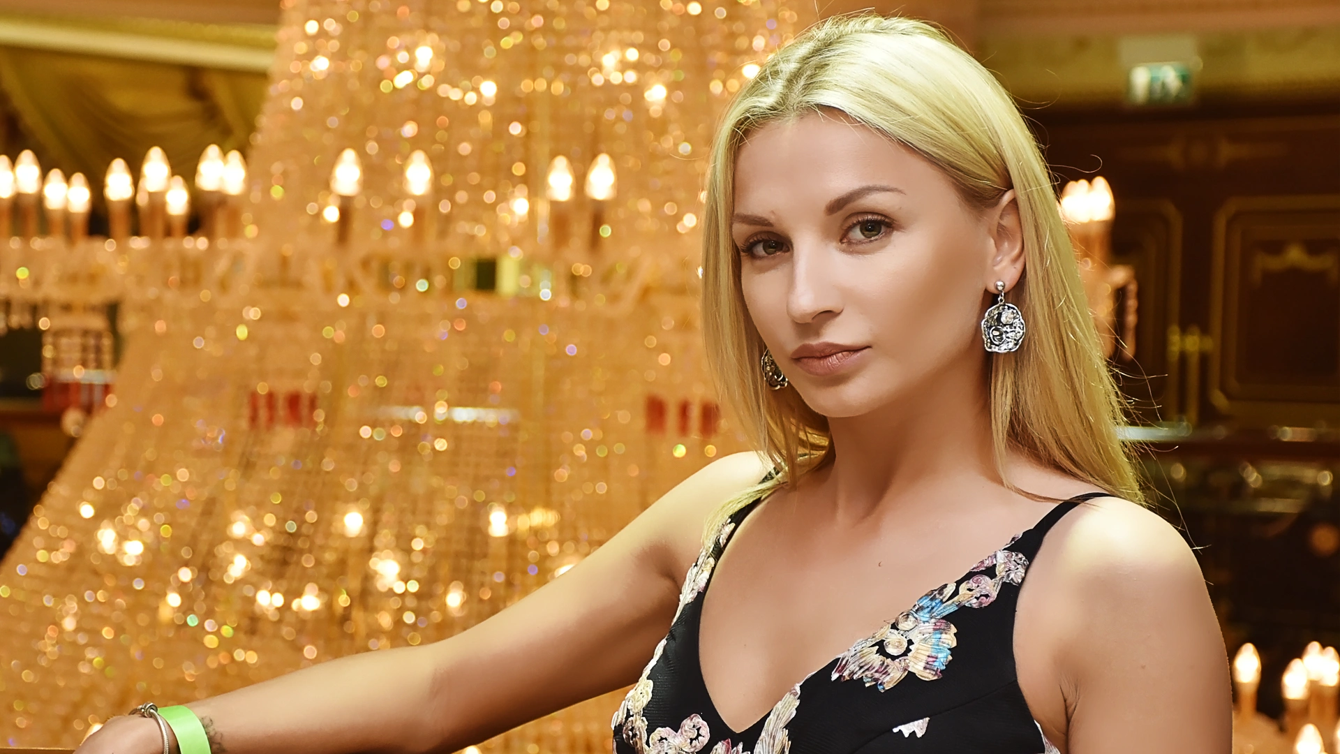 Portrait from gala dinner at Royal Rose Hotel in 2018